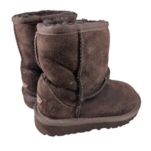 UGG Australia Kids Classic Short Boots Chocolate Brown Suede Shearling Size 8